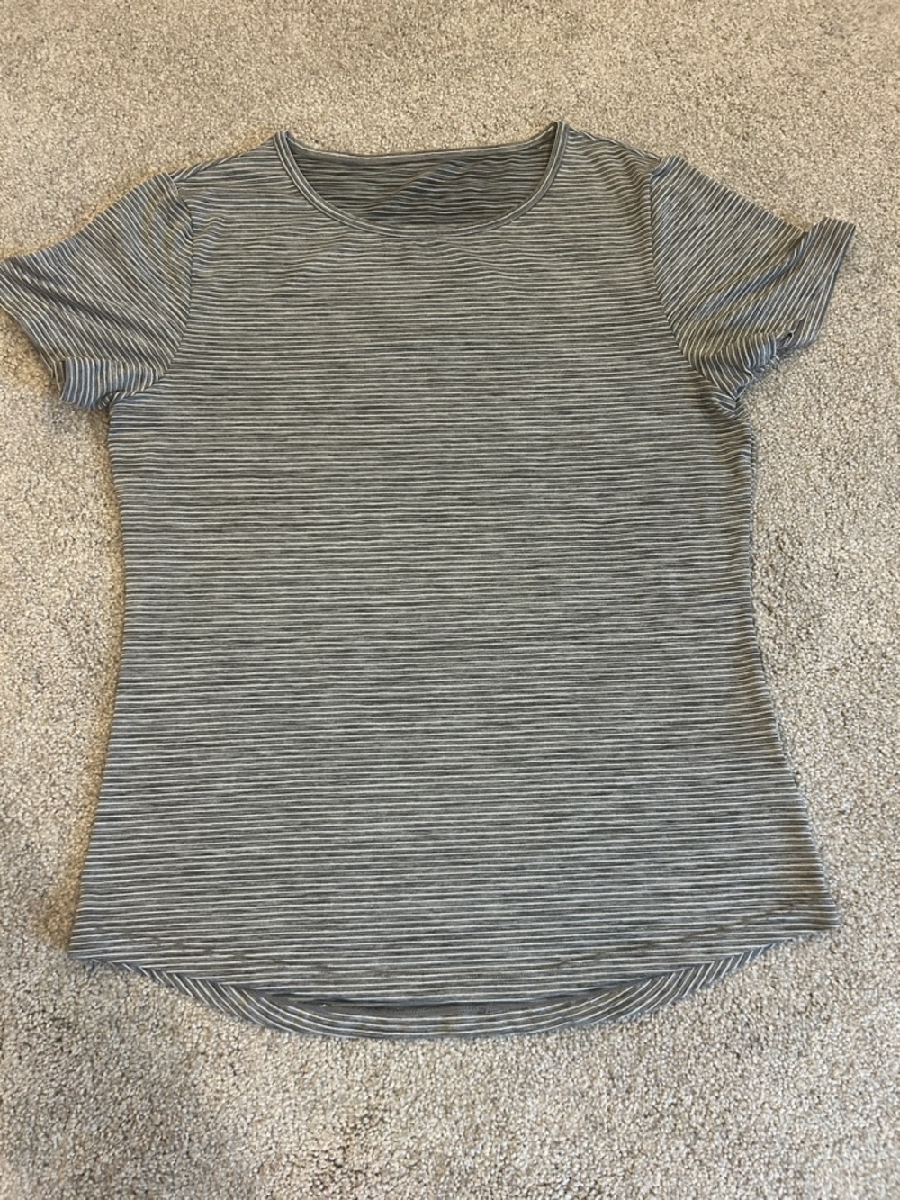 ZYIA Gray & White Striped Short Sleeve Tee